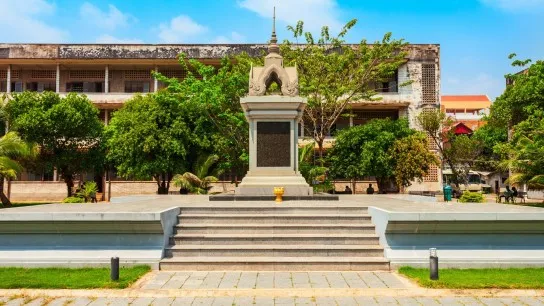 Day 6 Learn About Cambodia's Dark Past At The Genocide Museum