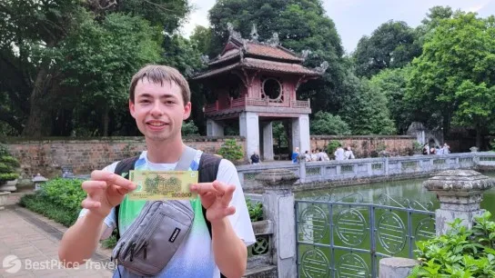Day 11 Uncover The Timeless Beauty Of The Temple Of Literature