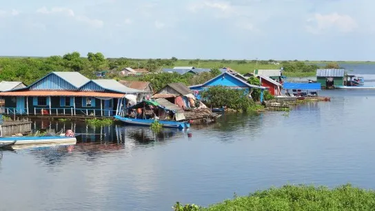 Day 3 Join A Wooden Boat Ride Along Tonle Sap Lake