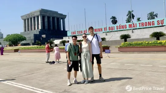 Day 3 Pay A Visit To Ho Chi Minh Mausoleum