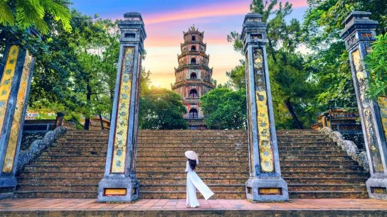 Deep Insight Vietnam And Cambodia 24 Days