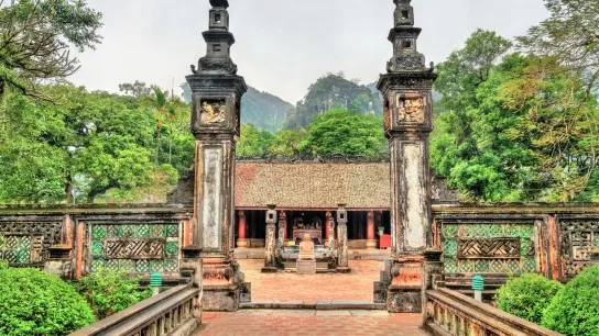 Day 3 Pay A Visit To King Dinh Temple And Learn About Vietnam's History