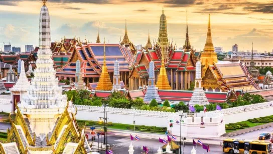 Day 4 Pay A Visit To The Grand Palace Located At The Heart Of Bangkok