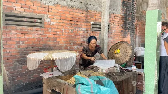 Day 2 Witness The Process Of Making Rice Paper
