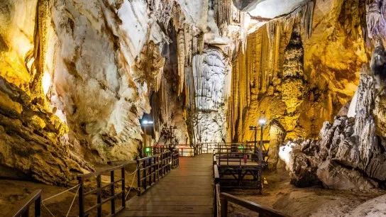 Day 10 Paradise Cave The Longest Dry Cave In Asia