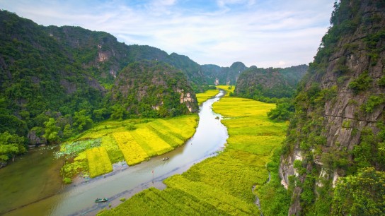 Hanoi Golf & Ninh Binh's Natural Beauty 6 days