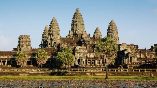 Day 16 Explore The Majestic Angkor Wat