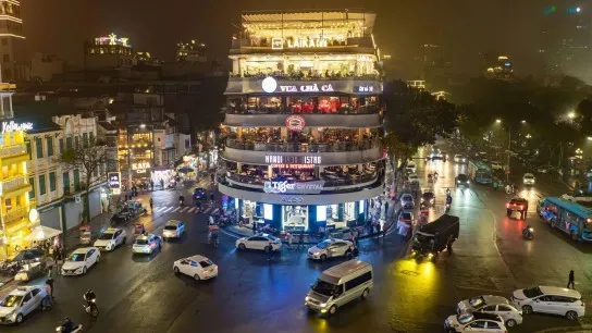 Day 1 Enjoy The Sparkling Charm Of The City At Night