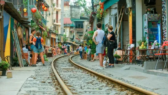 Day 2 Enjoy Hanoi Train Street Thrills With Its Close Up Railway Experience