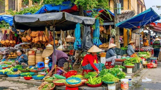 Day 2 Begin Your Day Immersed In Vibrant Hoi An Market Life