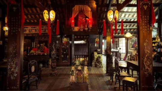 Day 2 Step Into History At The 200 Year Old Phung Hung House