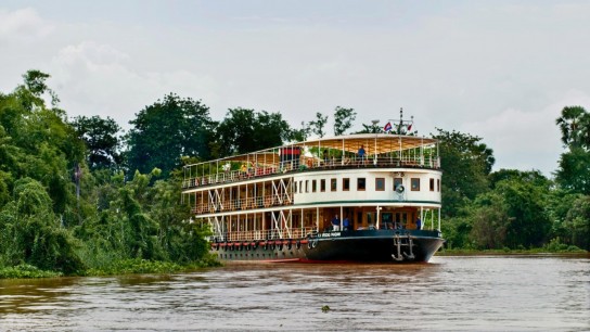 Pandaw Mekong Cruise Upstream 8 days: Saigon - Siem Reap