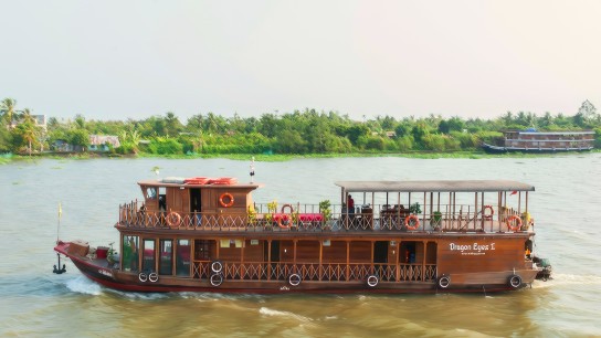 Dragon Eyes Cruise 2 days: Saigon - Cai Be & Can Tho