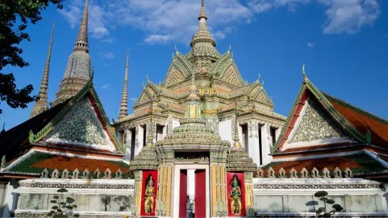 Day 2 Discover Wat Pho, Home Of The Majestic Reclining Buddha