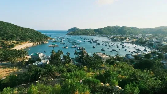 Day 11 Vinh Hy Bay Is Ranked Among The Top 4 Most Beautiful Bays In Vietnam