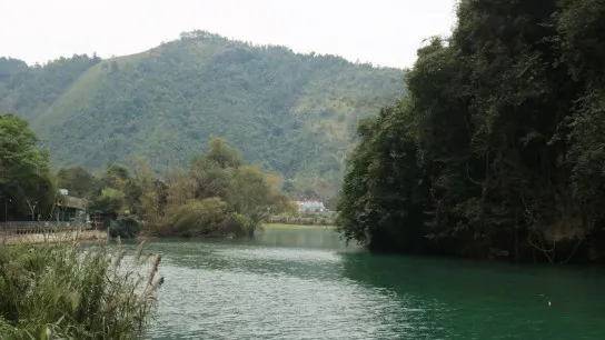 Day 3 Watch Nho Que Slice Through Cliffs A River Of Jade Beneath Towering Peaks