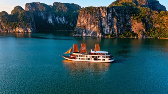 Emperor Cruises Halong 2 Days 1 Night