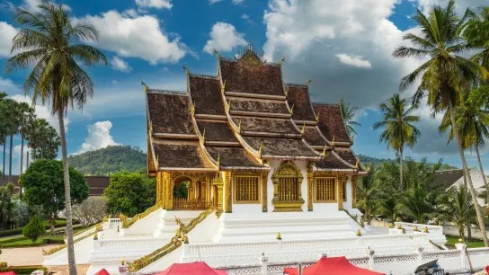 Day 9 Admire The Elegant Architecture Of The Royal Palace Museum, Once A Royal Residence