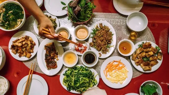 Day 1 Enjoy A Flavorful Dinner Featuring Traditional Vietnamese Cuisine In A Cozy Restaurant