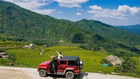 Ha Giang Loop by Jeep: 5 Days of Winding Roads & Hidden Villages
