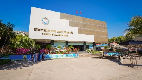 Day 1 Step Into History At The War Remnants Museum In Ho Chi Minh City