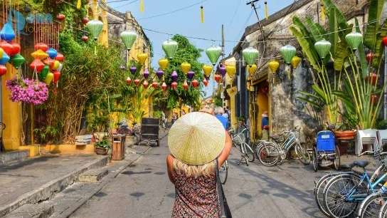 Vietnam Essence Nature & Traditions 12 Days