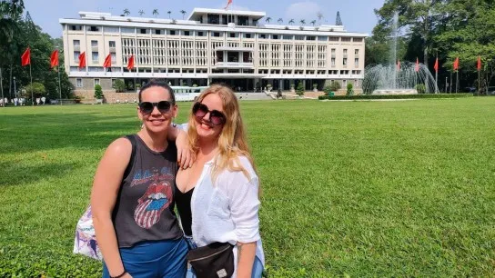 Day 9 Capture Photos At The Reunification Palace