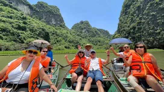 Day 3 Sail Along The Limestone Landscapes Of Tam Coc