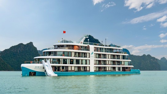 Lyra Grandeur Cruise 4 Days 3 Nights