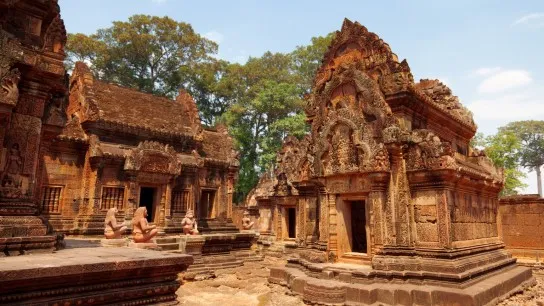 Day 12 Discover Banteay Srei, Known For Its Delicate Pink Sandstone Carvings