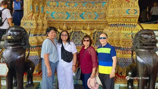 Day 10 Visit Wat Phra Kaew, Thailand’s Most Sacred Temple