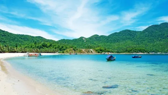 Day 5 Explore The Rich Natural Beauty Of The Cham Island Biosphere Reserve