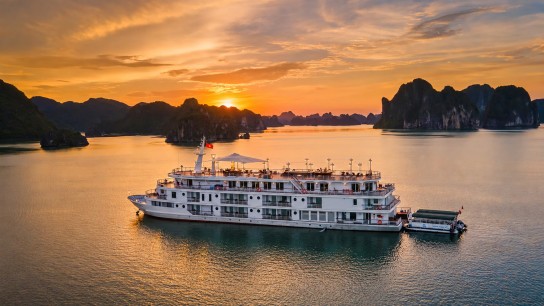 Paradise Elegance Cruise 3 Days 2 Nights