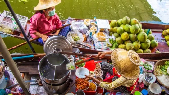 Day 3 Explore The Vibrant Canals Of Damnoen Saduak Floating Market