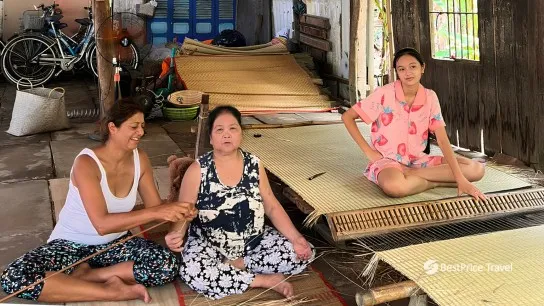 Day 8 Witness The Traditional Art Of Mat Weaving At A Local House