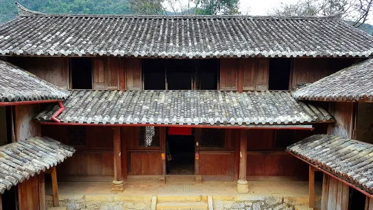 Day 1 The Special Architecture Of Vuong Palace
