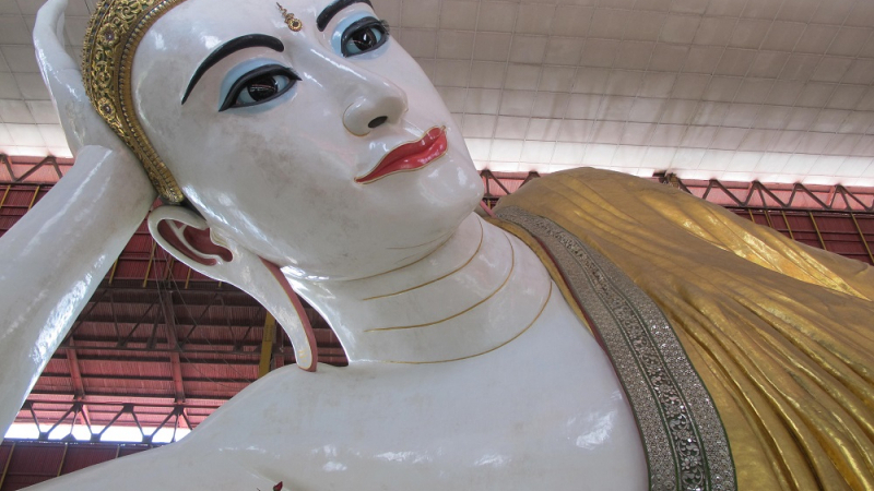 Chauktatgyi Reclining Buddha