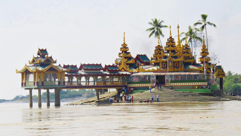 Ye Lei Pagoda From The River