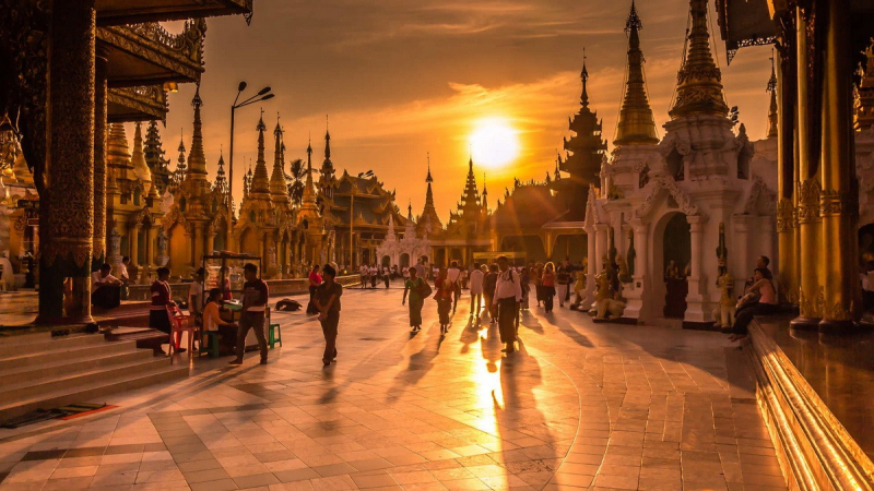 Sunset At Shwedagon Pagoda