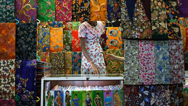 Bogyoke Aung San Market