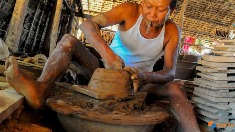 Traditional Pottery Workshop
