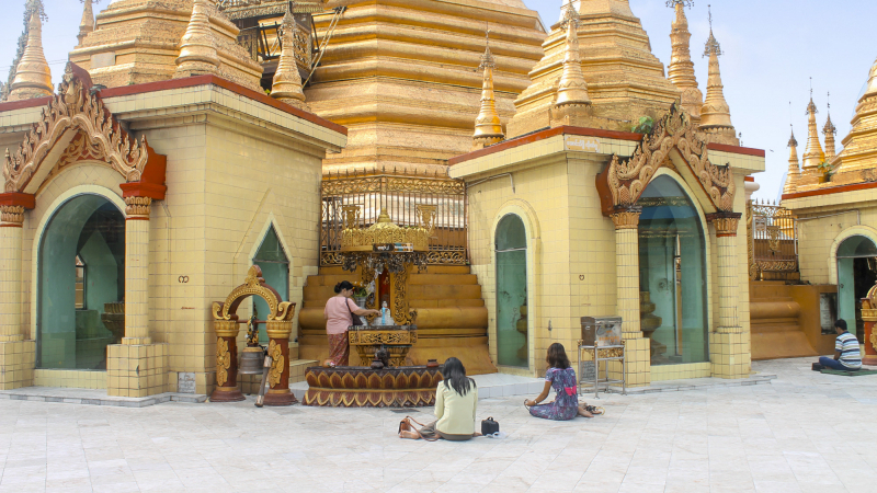 Sule Pagoda (17)