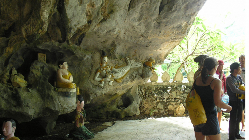 Tham Xang (Elephant Cave)