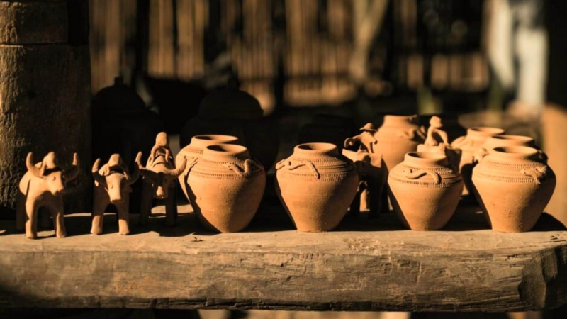 Day 4 The famous Ban Chan Pottery Village