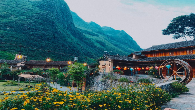 Day 3 Have Lunch At Meo Vac Valley