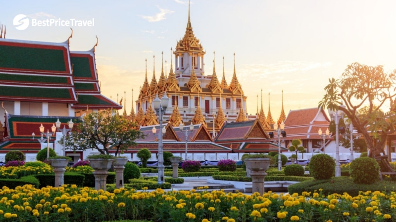 Day 1 Visit The Sparkling Grand Palace Complex