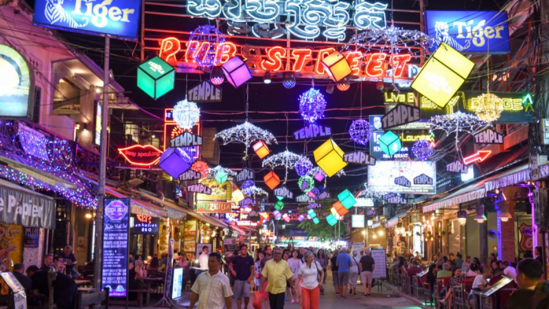 Day 14 Enjoy Bustling Environment At Angko Night Market Siem Reap
