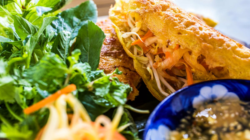 Cripsy Bánh Xèo Promises To Explode Your Taste Buds