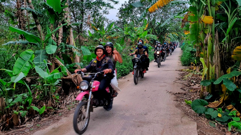 Observe The Farming Area Of Red River