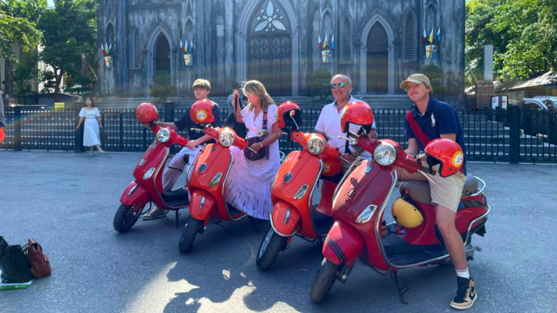 Start A Hanoi Countryside Trip